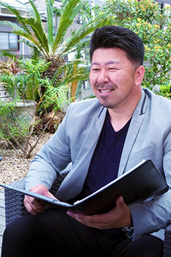 店長宍倉仁 店長宍倉仁
