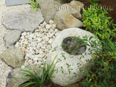 ウォーターガーデン_蹲(つくばい)